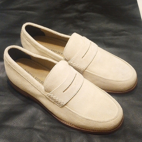 MENS SZ. 8.5M BANANA REPUBLIC SUEDE PENNY LOAFERS - NWOB - TAUPE - Picture 5 of 5